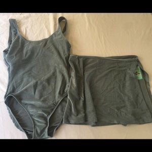 Catalina NWT swimwear